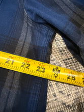 Load image into Gallery viewer, Carhartt Heavyweight Blue Flannel (L)
