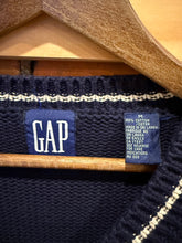 Load image into Gallery viewer, Vintage 90s Gap V-Neck Sweater (M)
