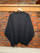 Load image into Gallery viewer, Vintage Bill Blass Knit Pattern Sweater (L)
