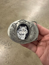 Load image into Gallery viewer, Vintage 2004 Wolf Belt Buckle

