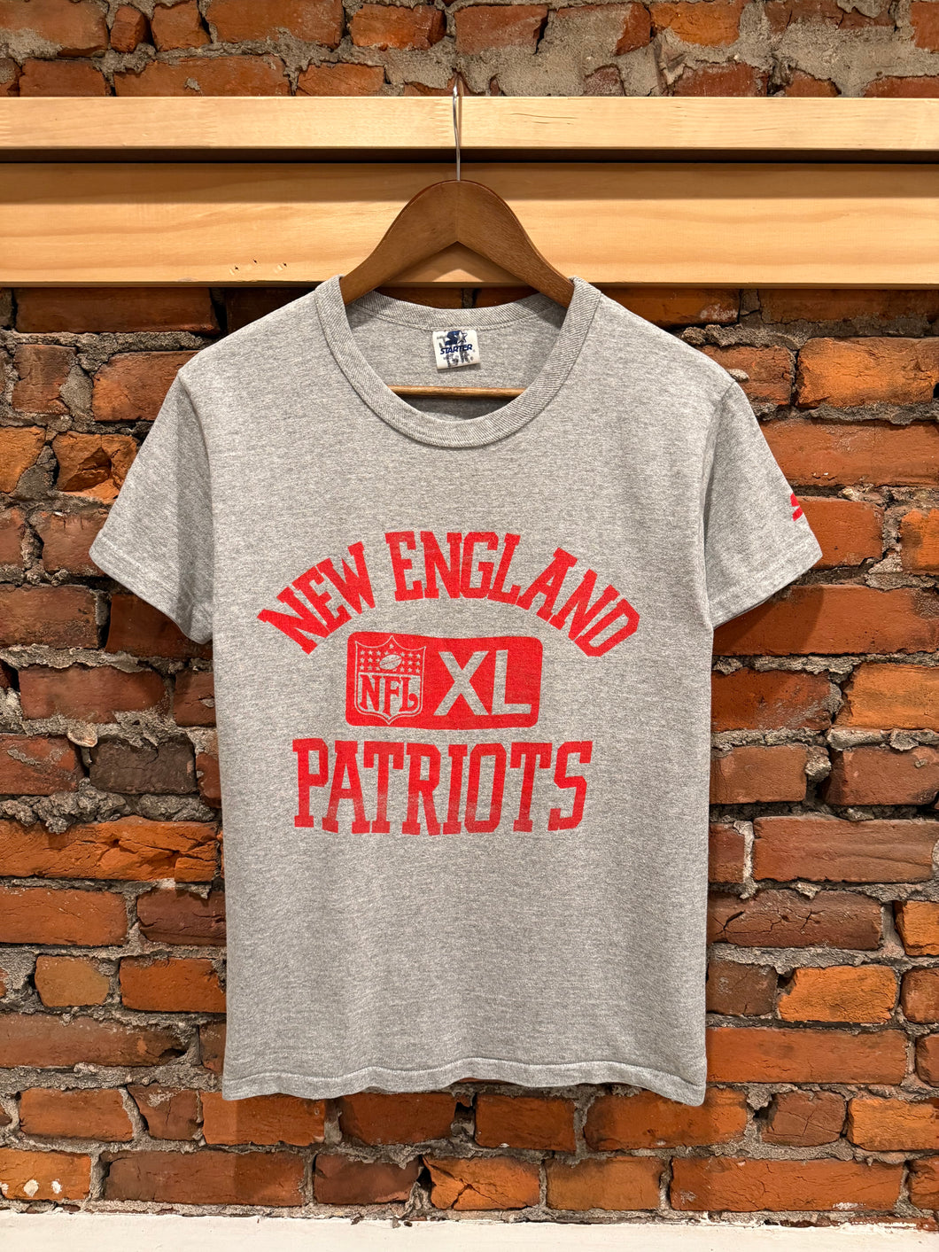 Vintage 80s New England Patriots Starter Shirt (S)