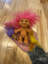 Load image into Gallery viewer, Lot of 3 Vintage Trolls - 1 Keychain and 2 Dolls
