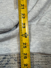 Load image into Gallery viewer, Vintage 2000 Ski Snowshoe Crewneck(M)
