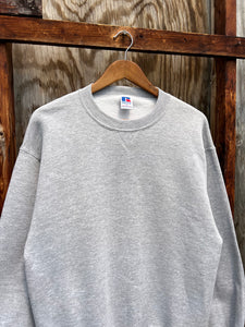 Vintage Grey 90s Russell Athletic Crewneck (M)