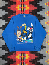 Load image into Gallery viewer, Vintage 1997 Looney Tunes Bunch of Characters Crewneck (L)
