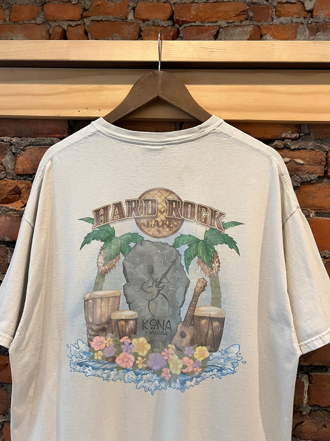 2000s Hard Rock Cafe Hawaii Distressed Shirt