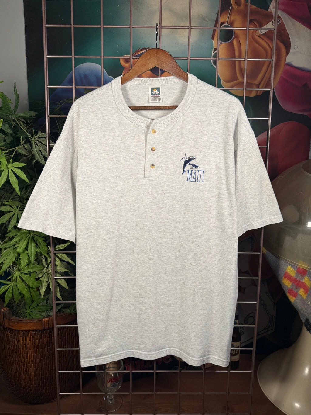 Vintage Maui Embroidered Whale Henley Tee (XL)