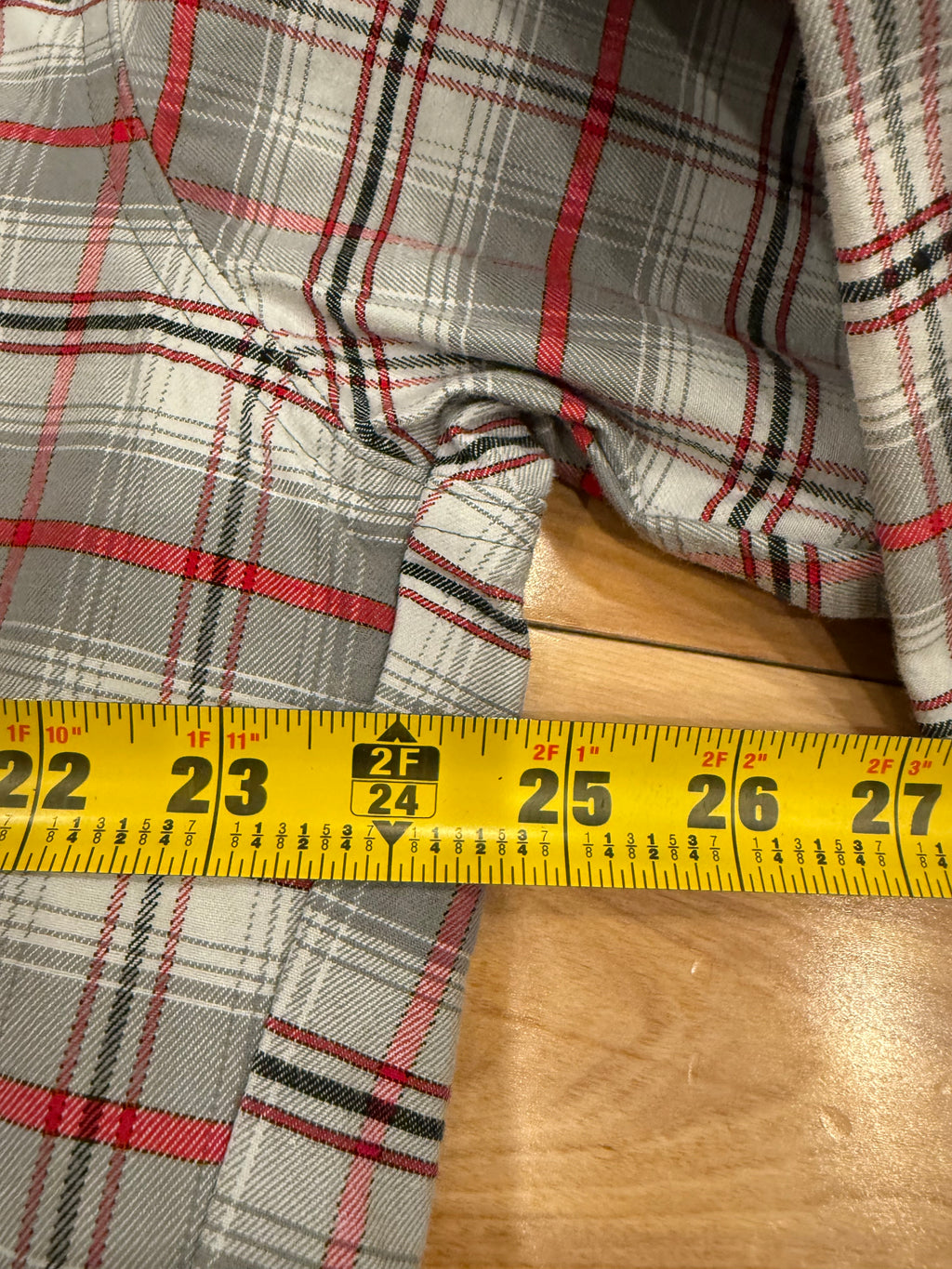 Vintage Wrangler Gray and Red Pearl Snap Shirt (XL)