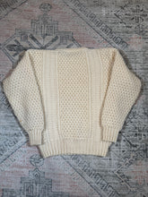 Load image into Gallery viewer, Vintage Oak Hall Heavyweight Knit Sweater (L)
