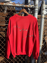 Load image into Gallery viewer, Vintage Late 80s Fly Wild Geese Crewneck (M)
