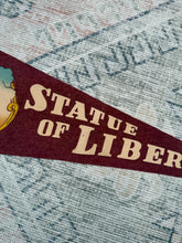 Load image into Gallery viewer, Vintage 50s/60s Statue of Liberty NYC Pennant (25.5inch)
