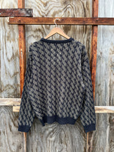 Load image into Gallery viewer, Vintage Jantzen Tan Pattern Sweater(L)
