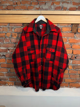 Load image into Gallery viewer, True Vintage Woolrich Buffalo Plaid Flannel Jacket (XL)
