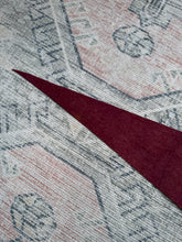 Load image into Gallery viewer, Vintage 50s/60s Statue of Liberty NYC Pennant (25.5inch)
