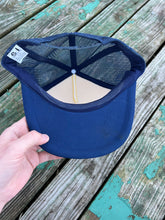 Load image into Gallery viewer, Vintage Damn Seaguls SnapBack Hat
