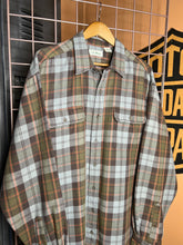 Load image into Gallery viewer, Vintage LL Bean Brown Flannel Shirt(XL)
